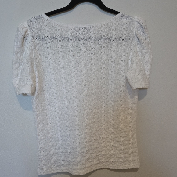 Julio Elegant White Eyelet Blouse - Picture 2 of 4